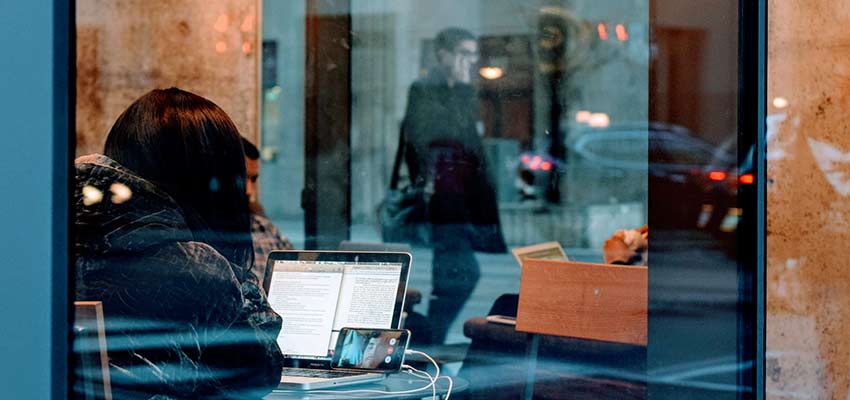 Far-Flung Online Communities