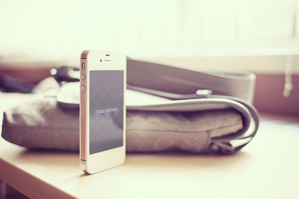 iPhone Photorealistic Mockups Oxygenna free template PSD