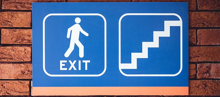 The use of icons and visual aids can help to guide users.