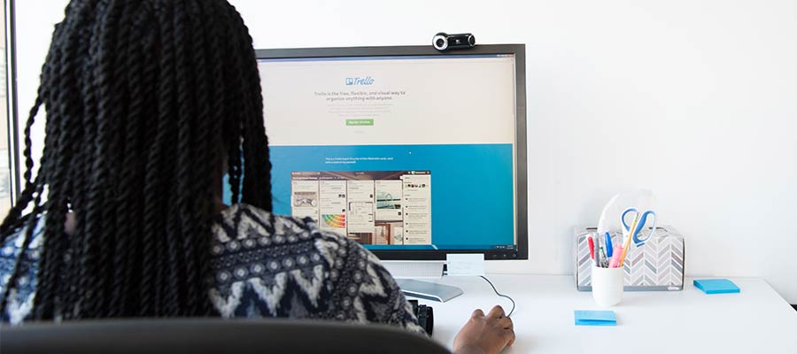 Use a task management app to keep track of your projects.