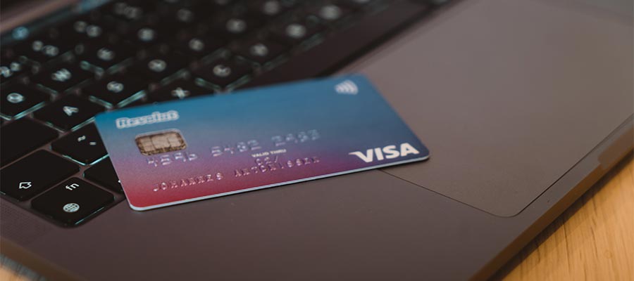 Online accounting software can automate invoicing and payment.